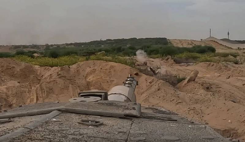 The Israeli army published footage of the advance of ground units in the suburbs of Gaza