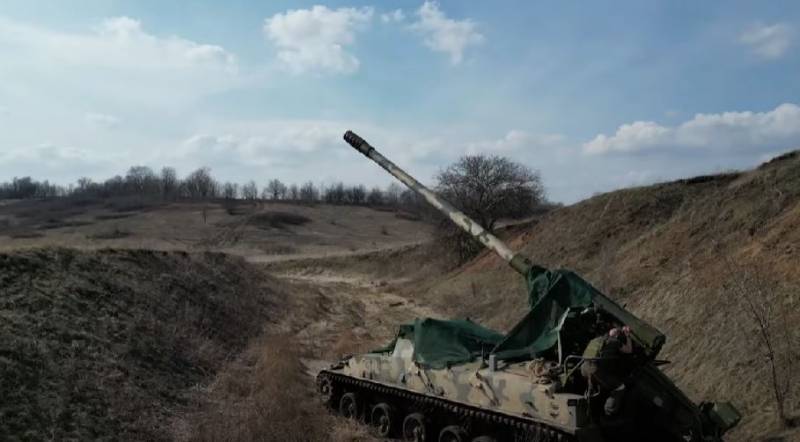 Corresponsales militares: Las unidades de asalto de las Fuerzas Armadas rusas, reforzadas con vehículos blindados, intensificaron los ataques a la planta de coque de Avdeevka