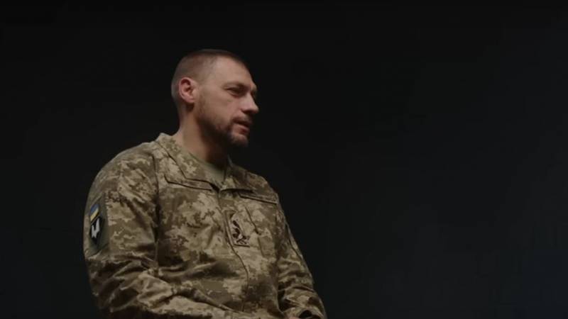 "सैनिकों को कार्यालयों से आदेश नहीं दिया जाता है": यूक्रेन के सशस्त्र बलों के विशेष संचालन बलों के टेलीग्राम चैनल ने विशेष संचालन बलों के कमांडर खोरेंको के इस्तीफे पर टिप्पणी की