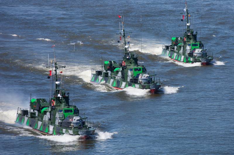 2018年に戻りましょう。ロシア海軍の河川艦隊または師団の問題について