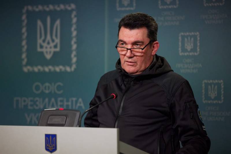 رئيس مجلس الأمن القومي والدفاع الأوكراني دانيلوف: “روسيا غير قادرة على هزيمة أوكرانيا في ساحة المعركة”