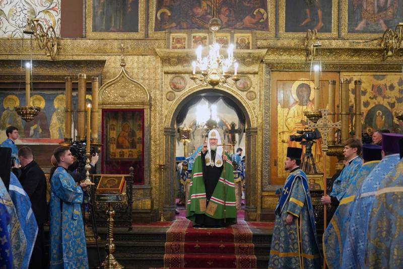 „Popírá zločiny okupantů“: SBU oznámila podezření patriarchovi ruské pravoslavné církve Kirillovi