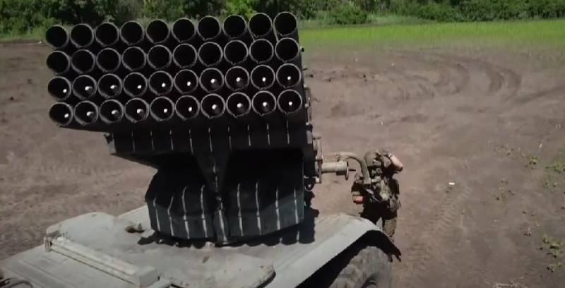 Bộ Tổng tham mưu Ukraina báo cáo có 17 cuộc tấn công của Lực lượng vũ trang Nga vào khu vực Avdeevsky của mặt trận