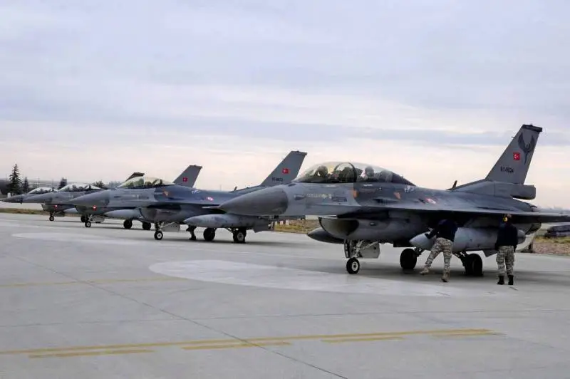 Турция впервые перебросила свои истребители в Румынию для участия в воздушном патрулировании НАТО