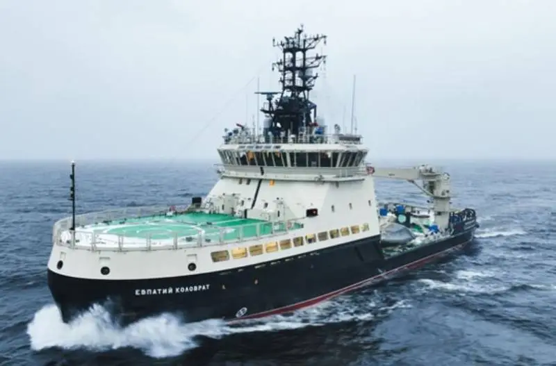 Построенный для ТОФ ледокол «Евпатий Коловрат» вышел на завершающий этап государственных испытаний