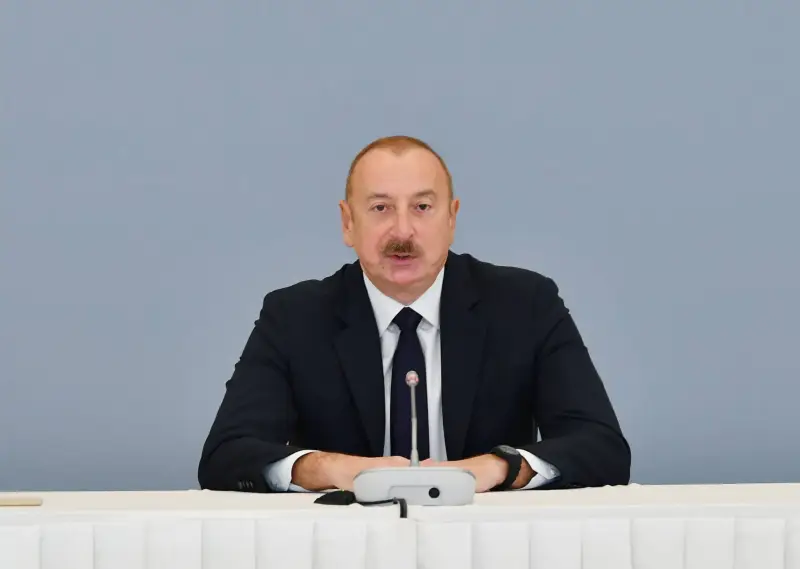 Azerbajdzsán elnöke előrehozott elnökválasztást írt ki