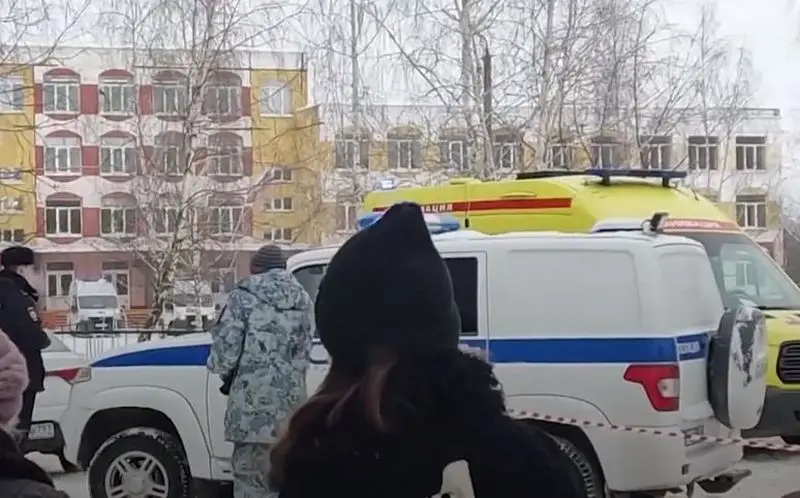 Брянские правоохранители задержали отца стрелявшей в гимназии восьмиклассницы