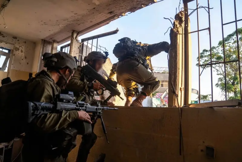 Британский журнал: США потребовали от Израиля завершить операцию в секторе Газа до конца года
