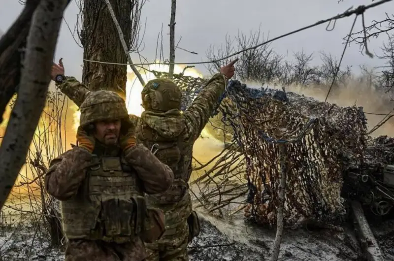 Британская пресса: на Украине нарастает дефицит артиллерийских боеприпасов