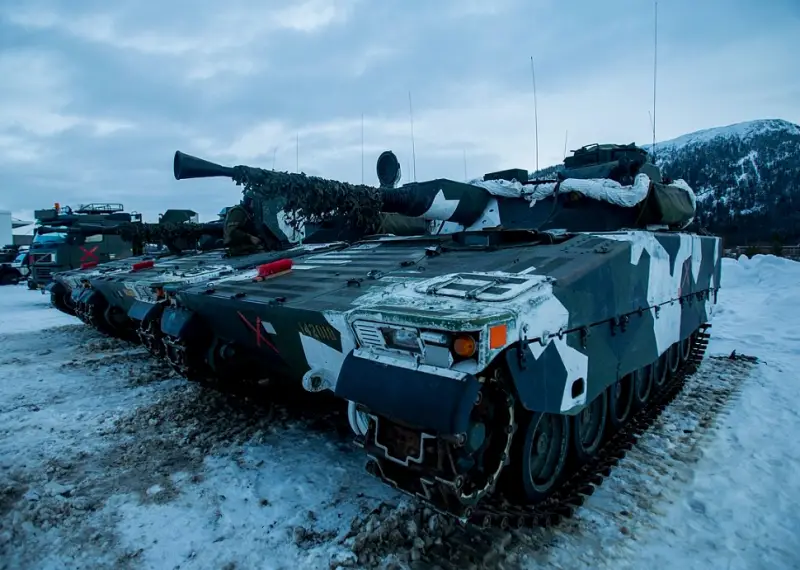 Власти Швеции и Дании поставят ВСУ боевые машины CV90
