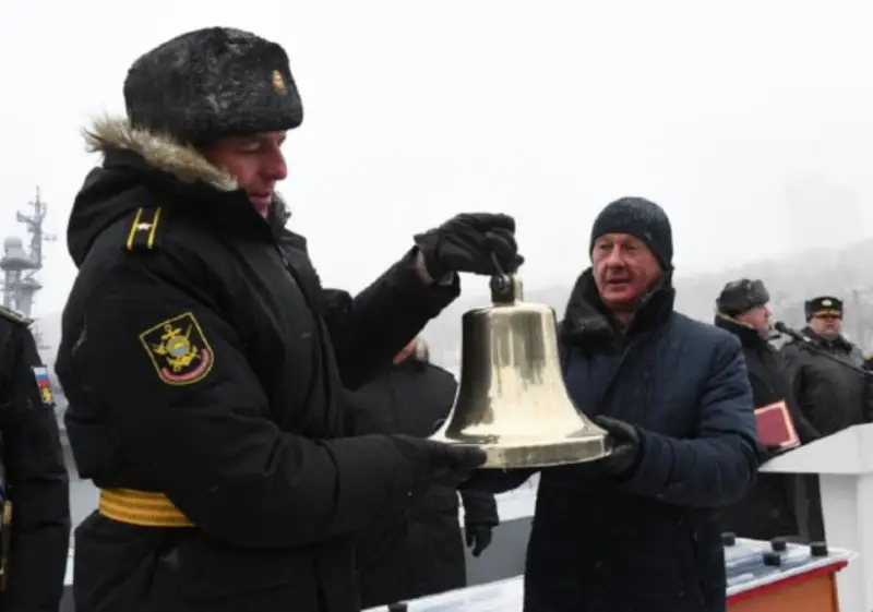 Во Владивостоке прошла церемония вывода из боевого состава ТОФ малого противолодочного корабля «МПК-221»