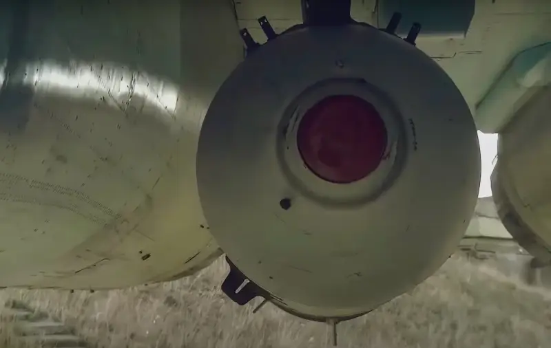 RBK-500 parça tesirli bombalarda kendini hedefleyen muharebe unsurlarının çalışma prensibi