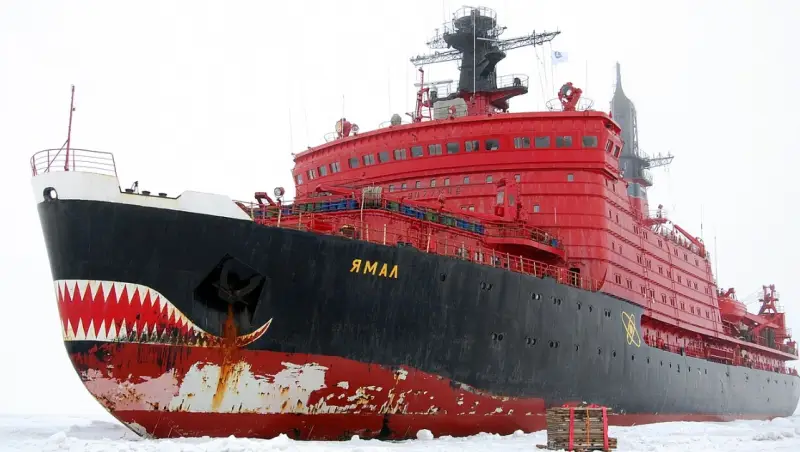 Глава Минтранса: Мощность ледокольного флота России почти достигает 700 МВт