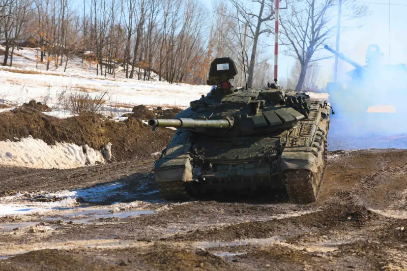 Минобороны России: на Донецком участке фронта ВС России подбили четыре вражеских танка, включая Leopard 2