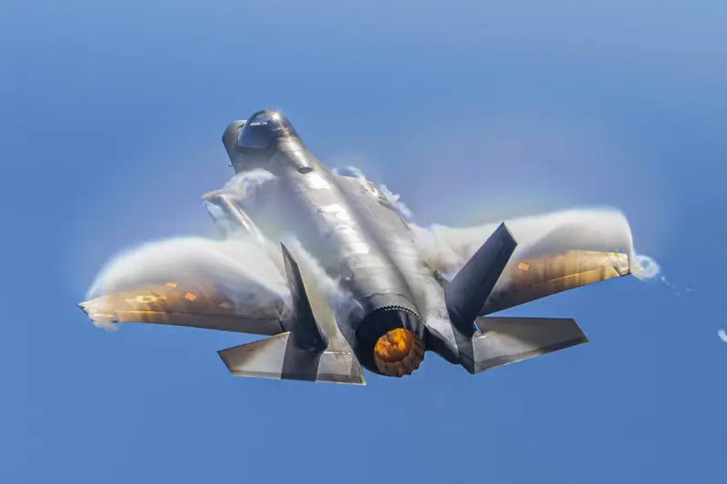 Французская пресса: «Истребитель F-35 может привести к уничтожению европейской авиапромышленности»