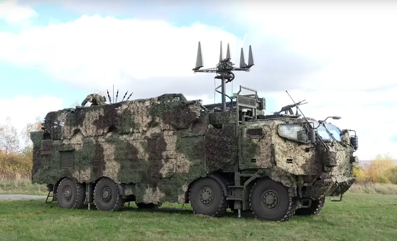 Защитит от дронов и заглушит спутниковую связь: чешская армия вооружается новыми комплексами радиоэлектронной борьбы STARKOM