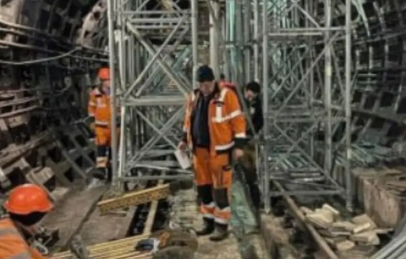 В Киеве начал проседать тоннель еще на одном участке метро