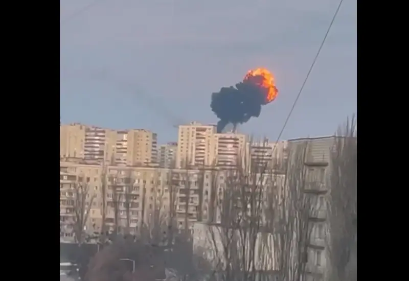 Упавшая на недостроенную многоэтажку в Киеве ракета, вероятнее всего, была приманкой для ПВО