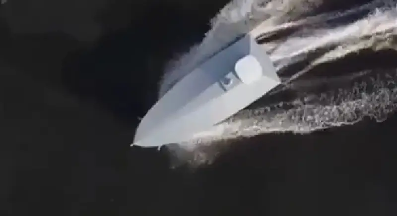 Украинские СМИ впервые показали морской дрон «Козак Мамай»