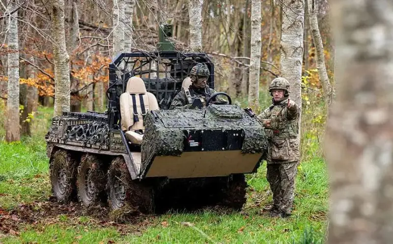 Дистанционное управление и высокая грузоподъёмность: армия Великобритании испытала новую многоцелевую машину-амфибию