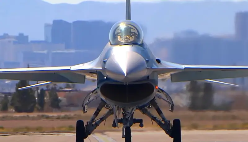 Зампред парламента Словакии: Вылеты «украинских» истребителей F-16 с натовских военных аэродромов приведут к Третьей мировой войне