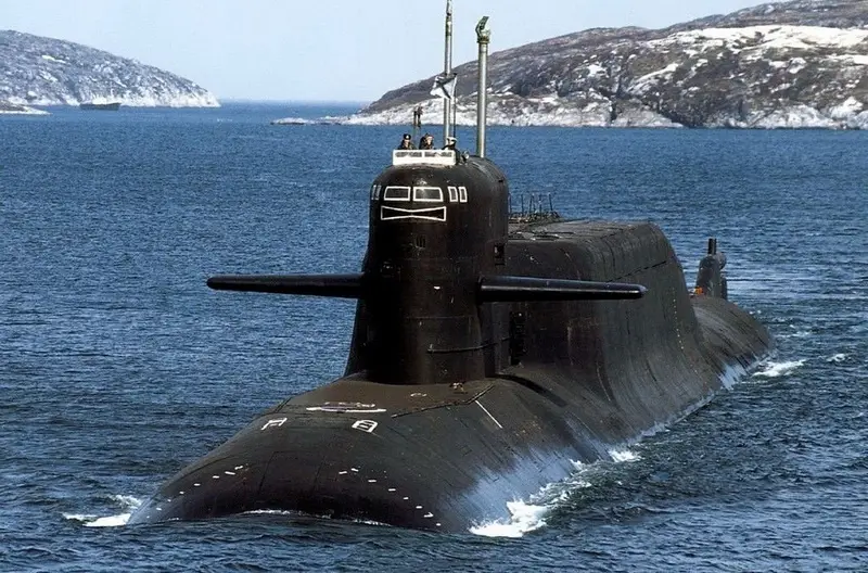 Названы сроки возвращения в состав флота подводного ракетного крейсера проекта 667БДРМ «Брянск»