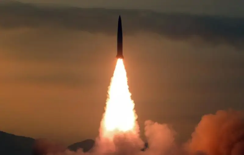 Минобороны Японии: запущенная сегодня КНДР ракета «покрывает» всю территорию США