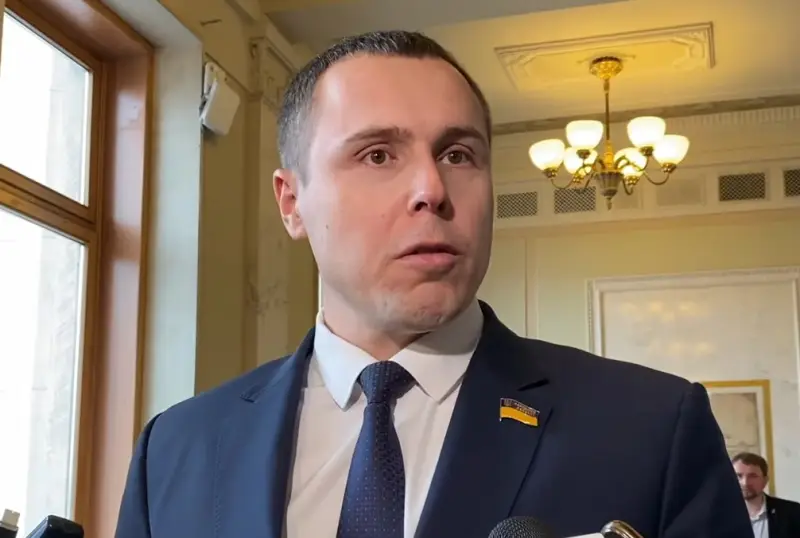 «Нужно готовиться к худшему»: украинский депутат предложил мобилизовать в ВСУ полмиллиона человек