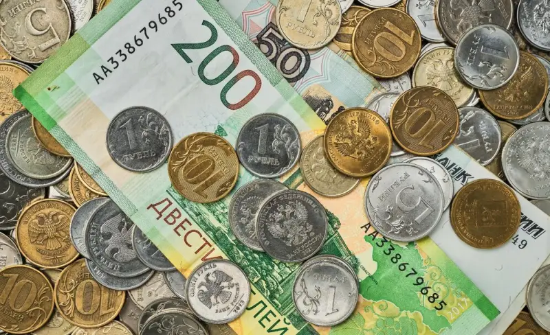 Минфин РФ выплатил купон по евробондам не в евро или долларах, а в рублях