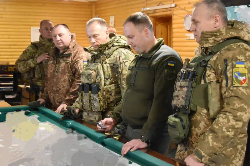 Командующий СВ ВСУ Сырский заявил о сложной оперативной обстановке по всей линии восточного фланга фронта