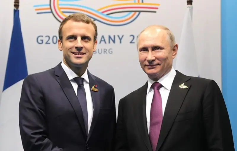 Президент Франции заявил о готовности к возобновлению диалога с российским лидером