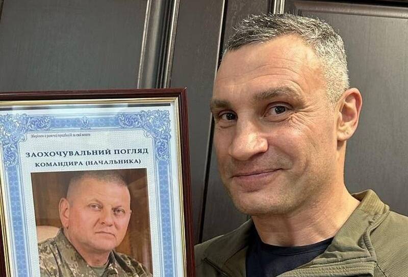 "그는 진실을 말했습니다": 키예프 시장 Klitschko는 우크라이나 군대 총사령관 Zaluzhny를 옹호했습니다.