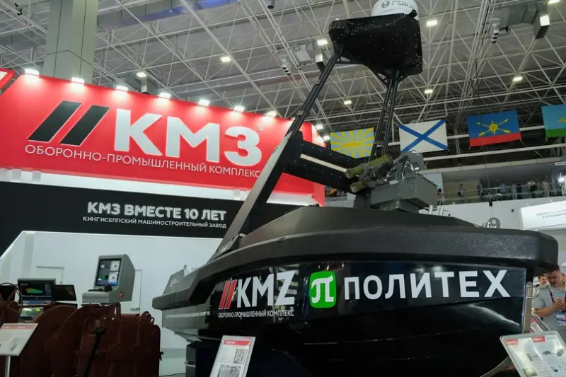 Российский холдинг KMZ построил специальный крытый слип-док для испытаний безэкипажных катеров