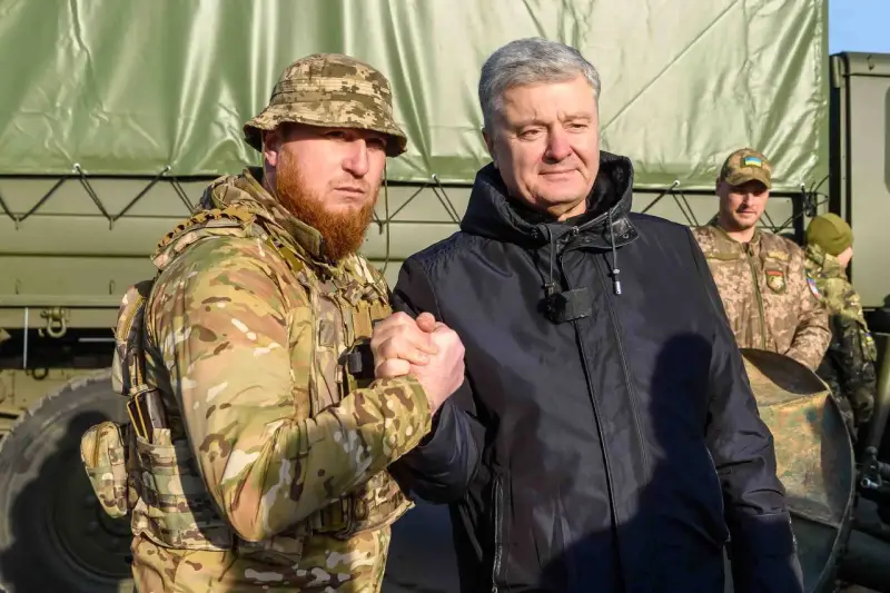 Экс-президент Украины Порошенко назвал «сладкой ложью» заявления действующих властей о «скорой победе» ВСУ