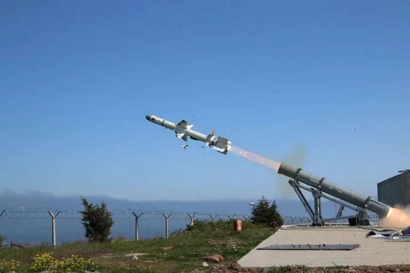 Турция нашла первого иностранного покупателя на новую противокорабельную ракету Atmaca