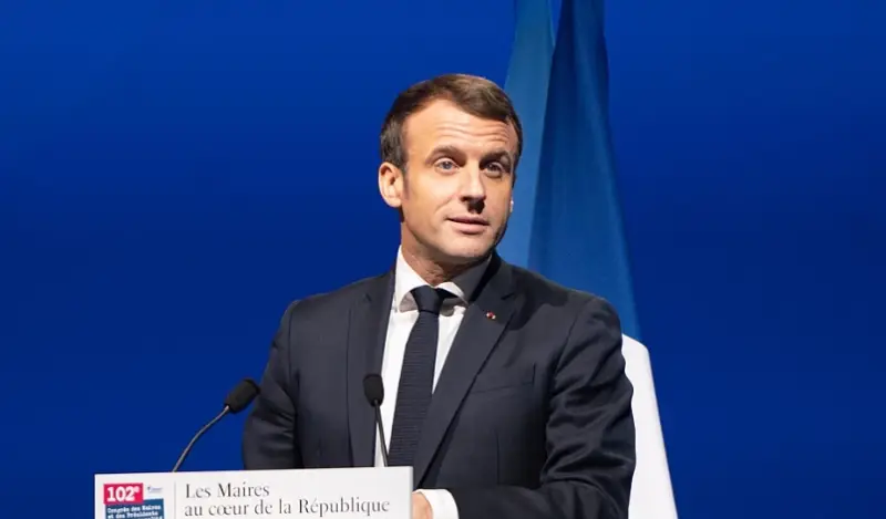 Президент Франции призвал не дать России победить на Украине