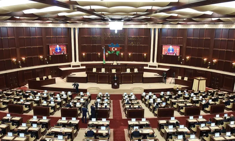 В парламенте Азербайджана призвали ввести санкции против Франции