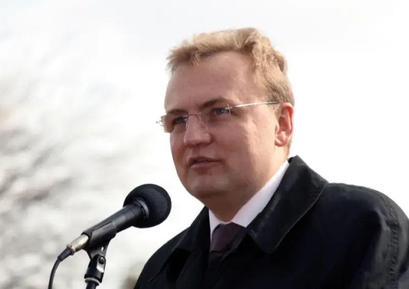 Мэр Львова: Я против того, чтобы мои совершеннолетние дети шли в армию до окончания обучения