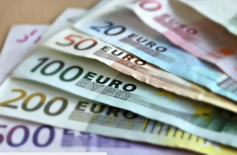 В ЕС могут ввести единый «потолок» для оплаты наличными