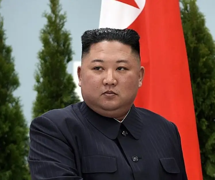 Лидер КНДР призвал внести в конституцию страны Южную Корею как «врага номер один»