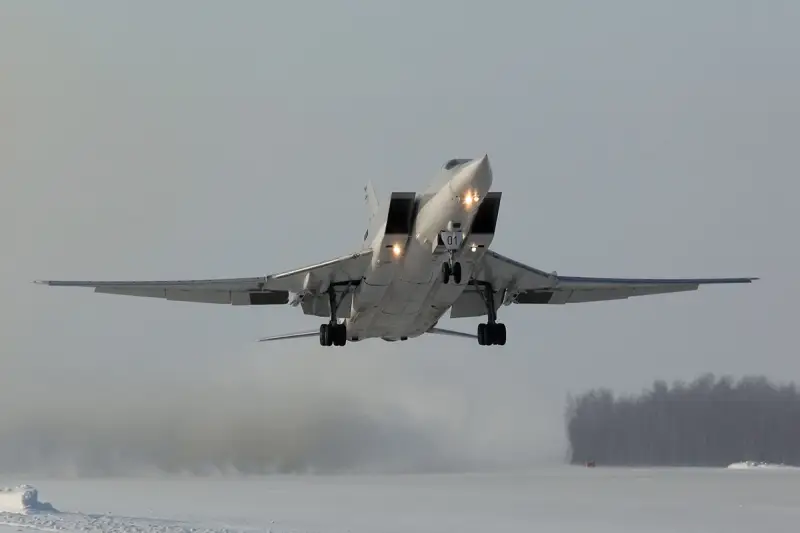 Командующий ДА ВКС РФ Кобылаш: В 2024 году Дальняя авиация получит самолёты на новых принципах
