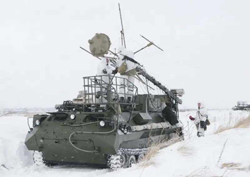 Военнослужащие ЦВО ВС РФ в ходе учений отработали отражение атак FPV-дронов на военные объекты
