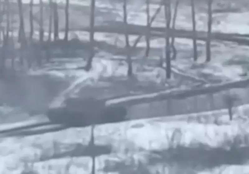 Минобороны опубликовало кадры уничтожения очередного танка ВСУ