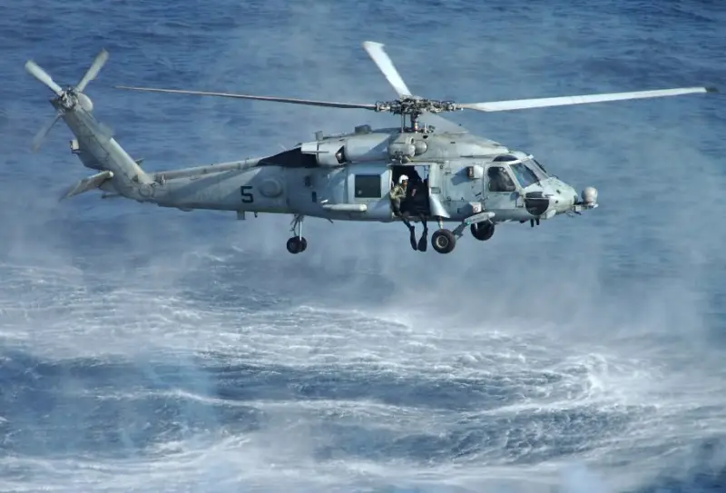 Вертолёт ВМС США упал в залив Сан-Диего в штате Калифорния во время выполнения планового задания