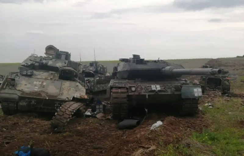 Два немецких танка Leopard-2 уничтожили бойцы группировки «Запад» в районе Синьковки под Купянском - Минобороны