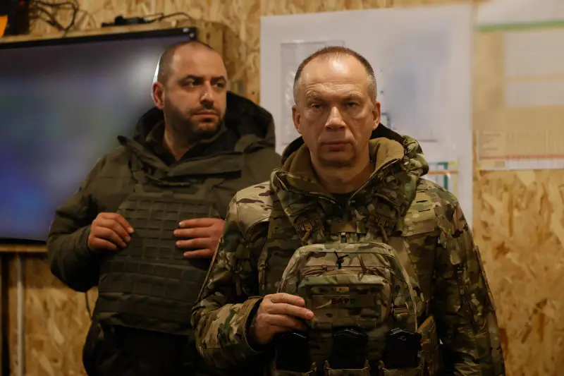 Посетивший передовые командные пункты ВСУ Сырский заявил о «сложной» ситуации на некоторых направлениях