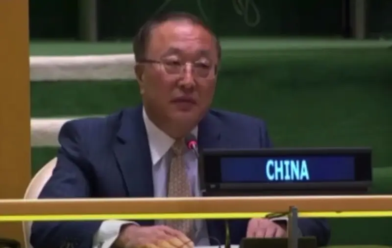 Постпред Китая при ООН: НАТО следует очнуться от мифа о силе и перестать призывать к войне