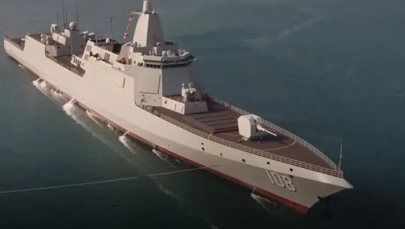 «По мощи превосходит многие эсминцы»: ВМС Китая приняли в строй корабль Xianyang класса Type 055
