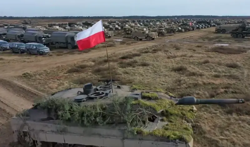 «Мы больше никогда не будем колонией России»: глава МИД Польши заявил об укреплении военной мощи