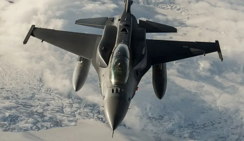 Пресса США: стратегия Украины - попытаться удерживать линию фронта до начала поставок истребителей F-16